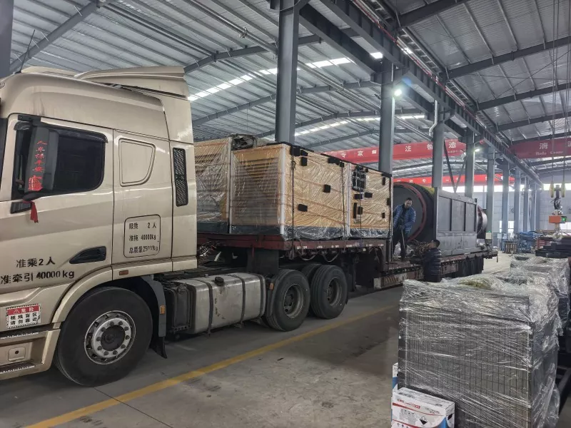 Imishini Yezimayini YakwaJinqi Ithumela Iqoqo Lezizisetshenziswa Ezihlukanisa Izigubhu Nezisekelayo ziye eRussia